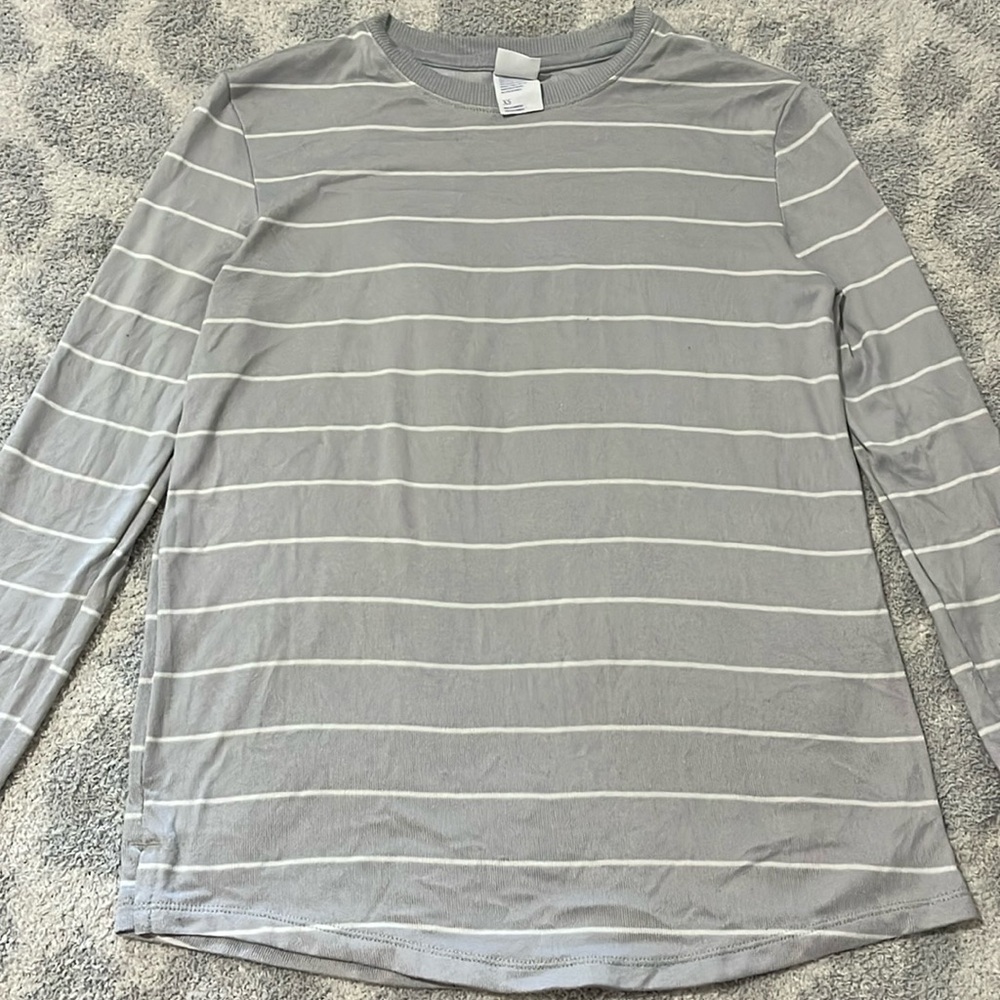Women’s long sleeve tee